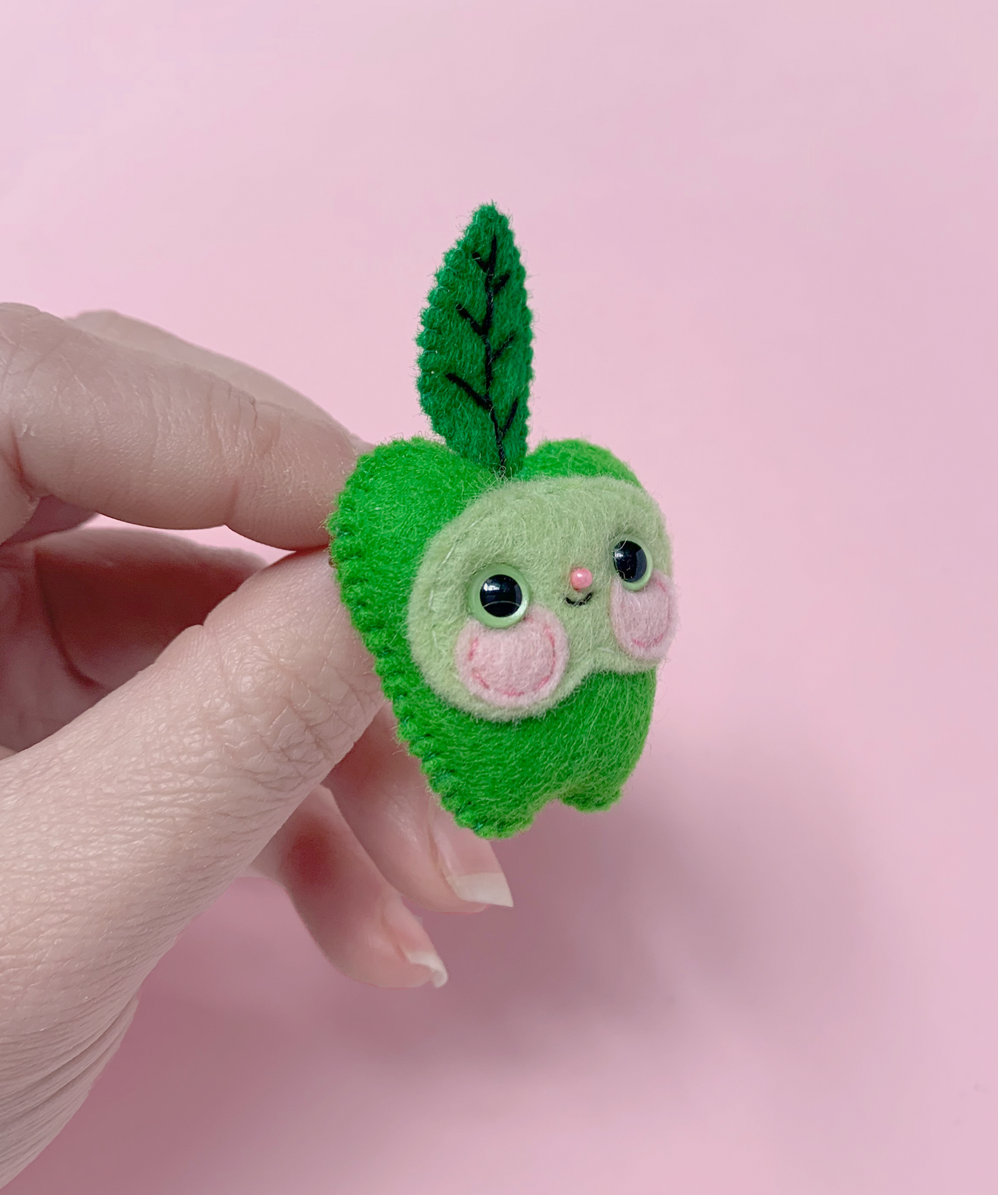 Angie - Felt Apple Brooch